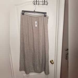 NWT/Long old navy thin skirt light brown and cream color design size lar…